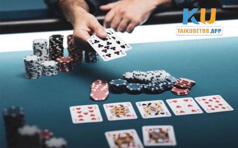 Điểm qua luật chơi Poker chi tiết